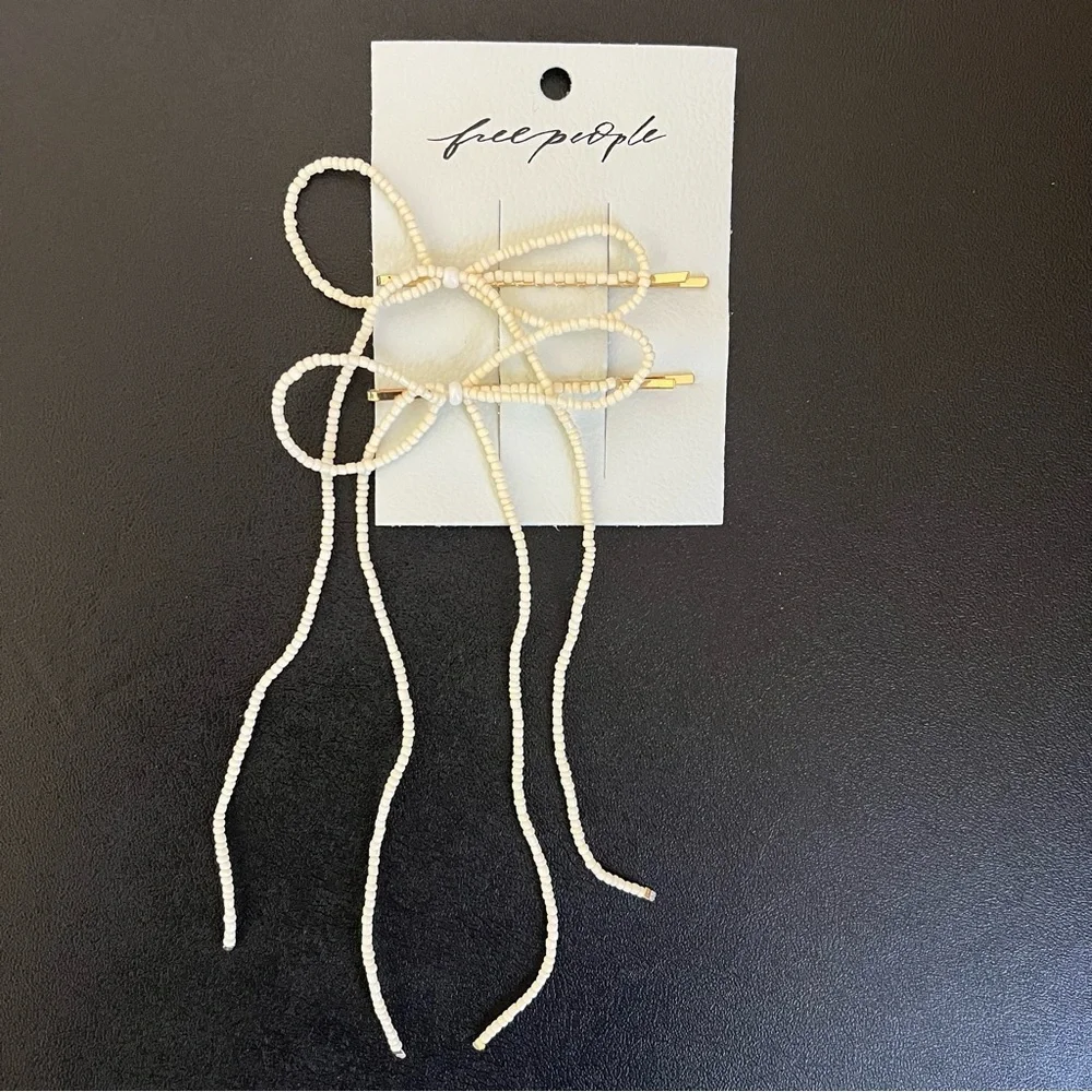 Free People Dainty Beaded Bow Pins in Ivory New